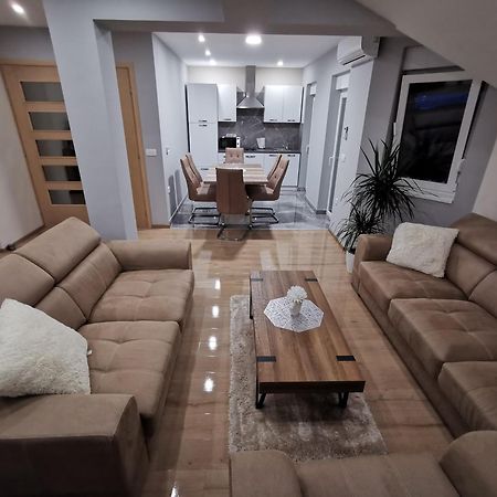 Apartman Bozur **** Satnica Dakovacka 外观 照片