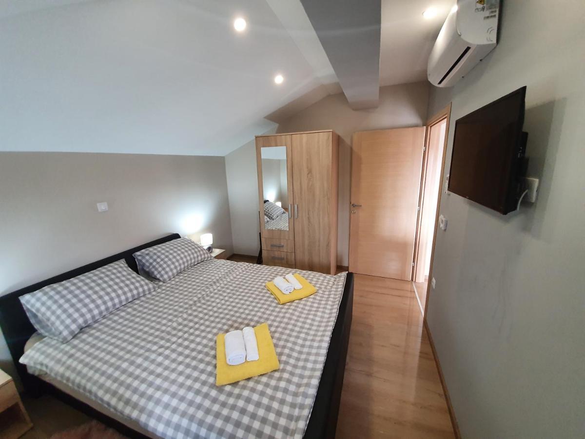 Apartman Bozur **** Satnica Dakovacka 外观 照片
