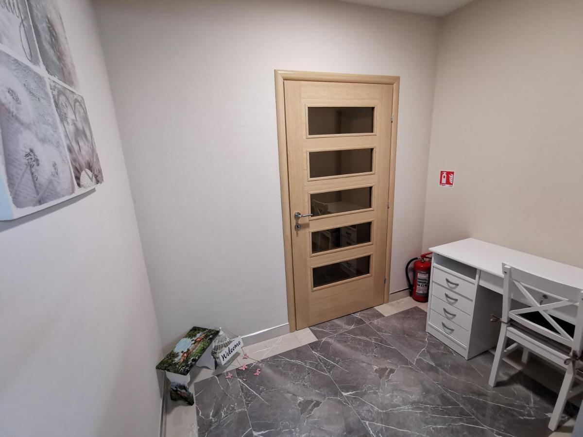 Apartman Bozur **** Satnica Dakovacka 外观 照片