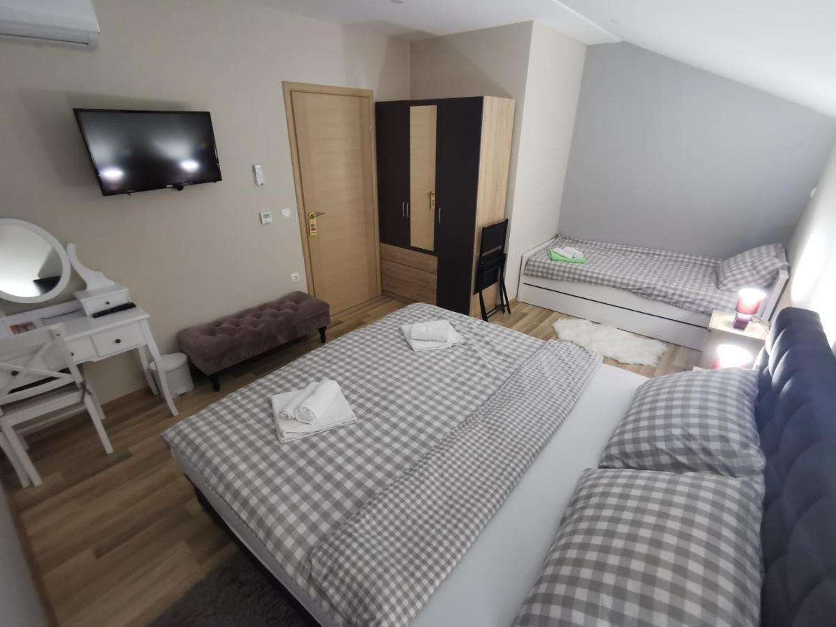 Apartman Bozur **** Satnica Dakovacka 外观 照片